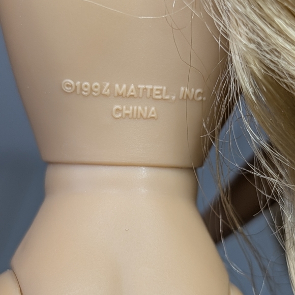 Barbie | Renaissance Rose Barbie - Picture 11 of 16